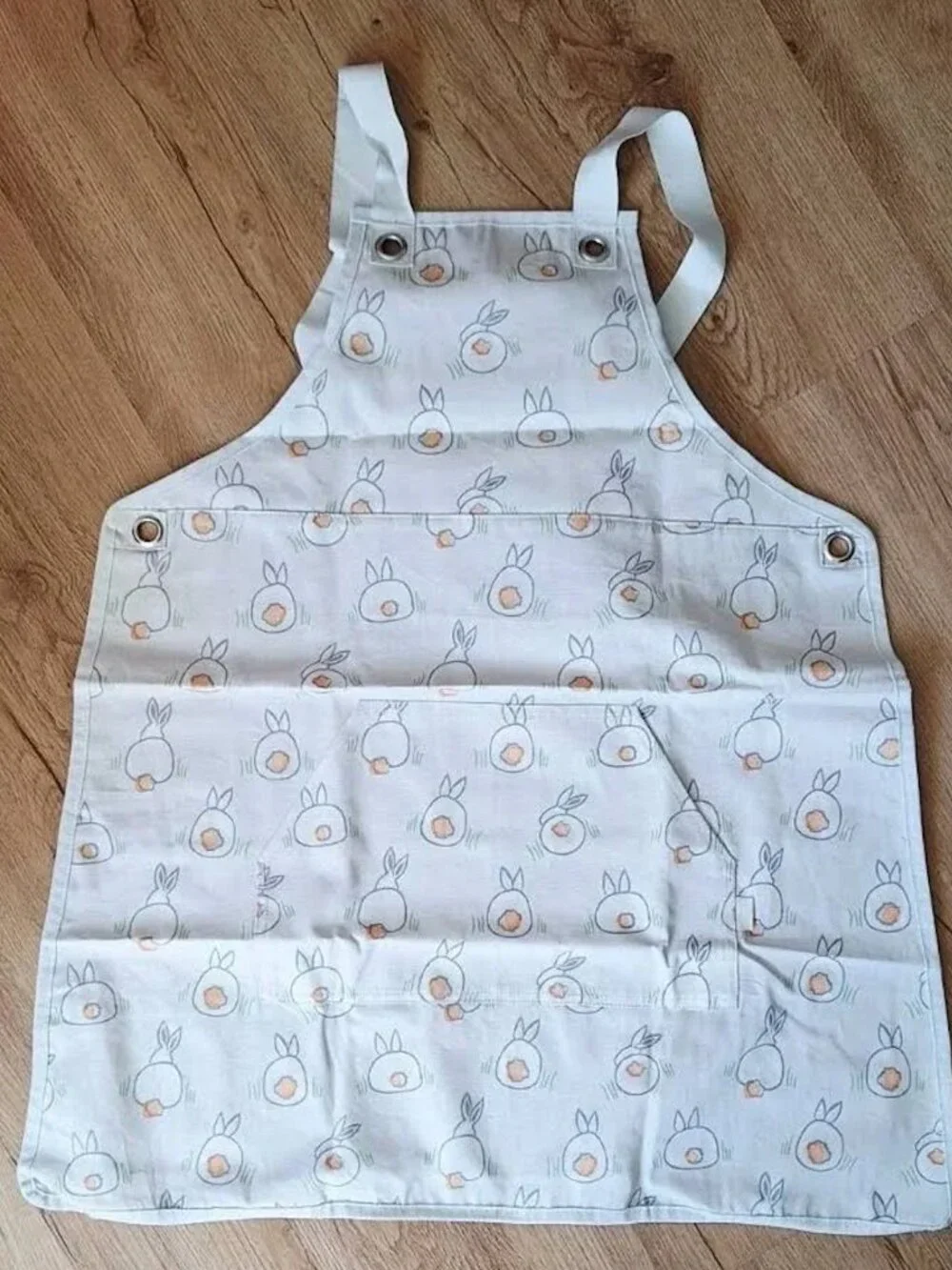 Thirty-One Gifts Kitchen Apron Bunny Tails NIP